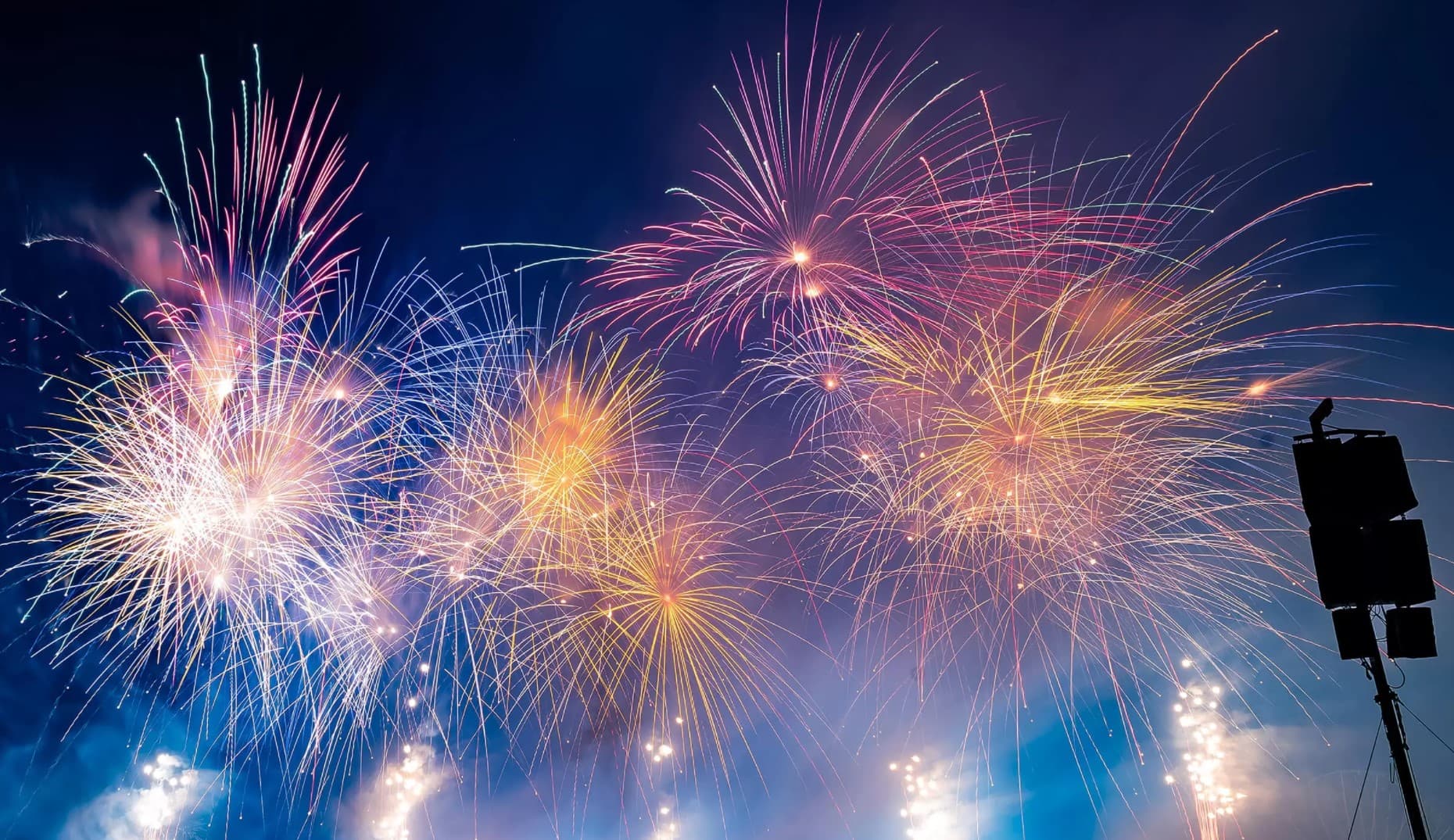 Buy Colored Smoke Flares Online UK